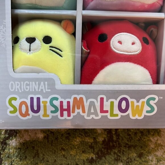 Original SQUISHMALLOWS 2021 Holiday Plush Ornament Set "Holiday Bright Squad" - Picture 3 of 4